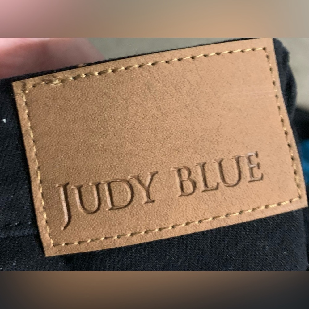 Judy Blue Women's Black Jean Shorts - Picture 5 of 7